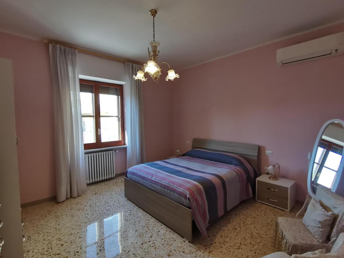Ferienwohnung Domus Lineker Venafro Exterior foto